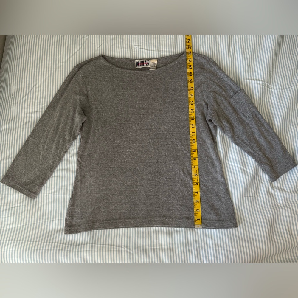 Billblass size L gray long sleeve t shirt, barely worn, with pocket on arm